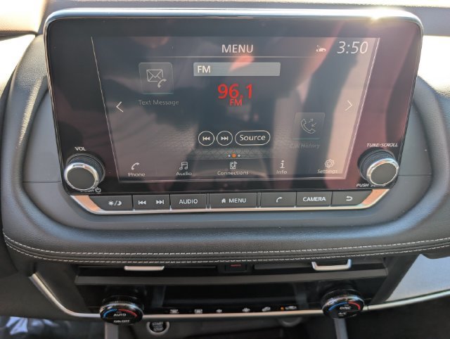 Used 2023 Nissan Rogue SV AWD/4WD image 27