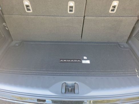 New 2026 Nissan Armada SV image 12