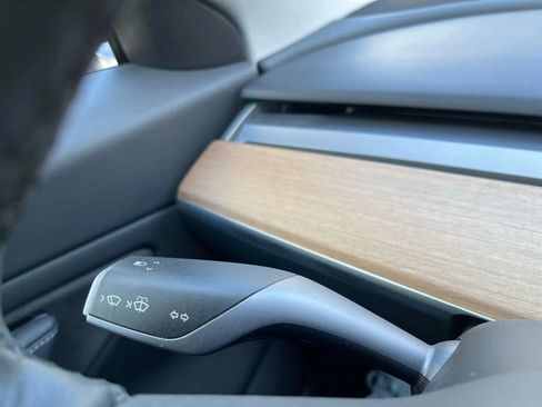 Used 2019 Tesla Model 3 RWD image 32