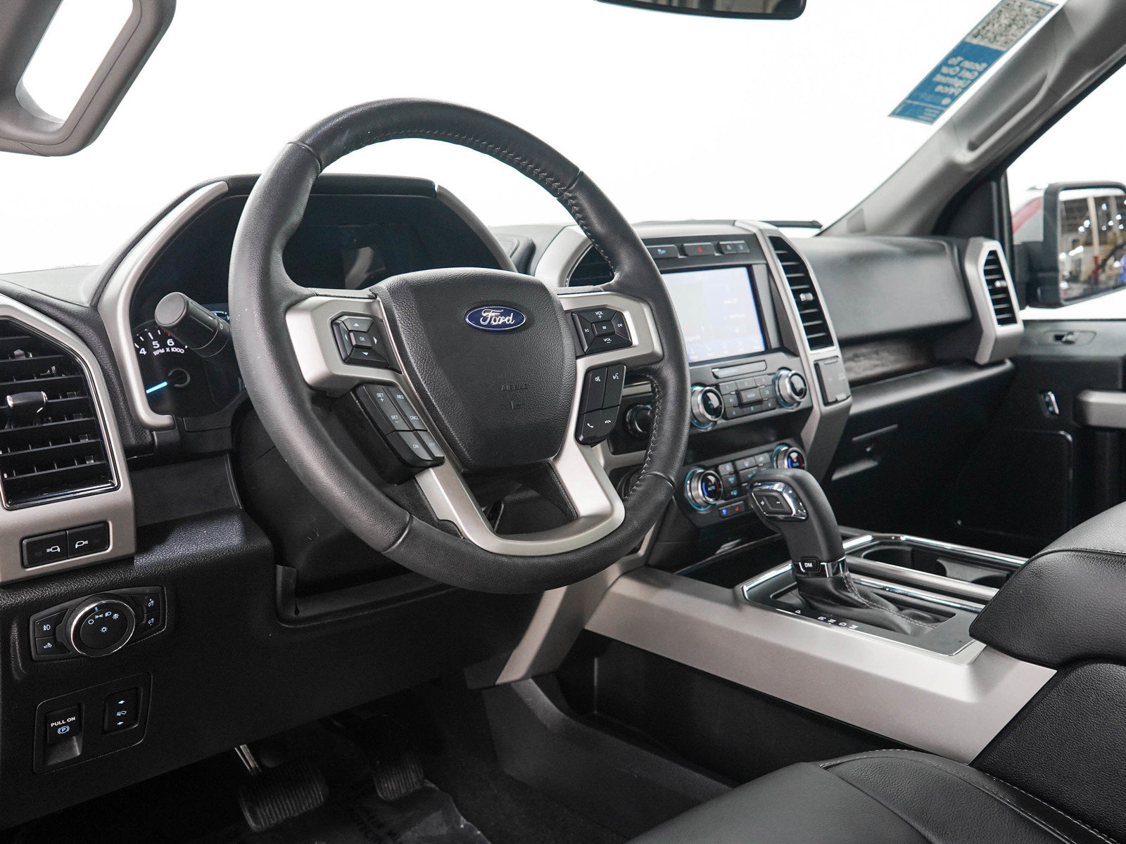 Used 2020 Ford F150 Lariat w/ Equipment Group 502A Luxury AWD/4WD image 26