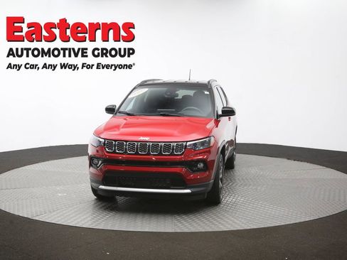 Used 2025 Jeep Compass Limited AWD/4WD image 54