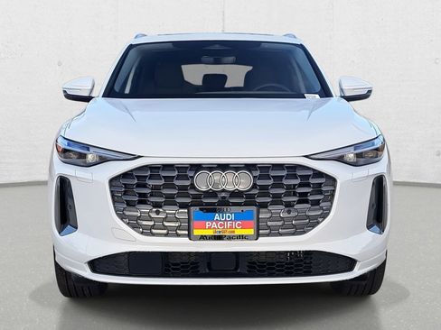 New 2025 Audi Q5 Premium Plus image 2