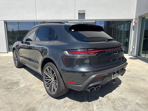 Used 2024 Porsche Macan w/ Premium Plus Package image 5