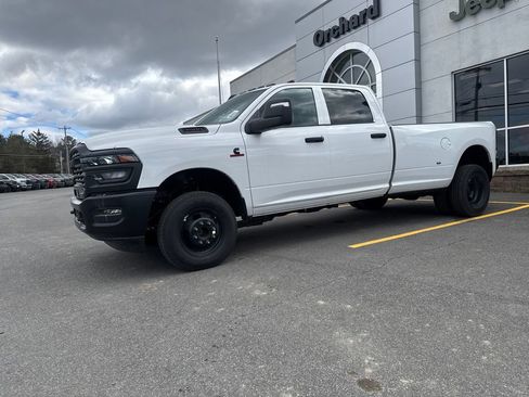 New 2026 RAM 3500 Tradesman AWD/4WD image 3