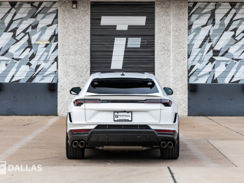 Used 2023 Lamborghini Urus Performante image 15