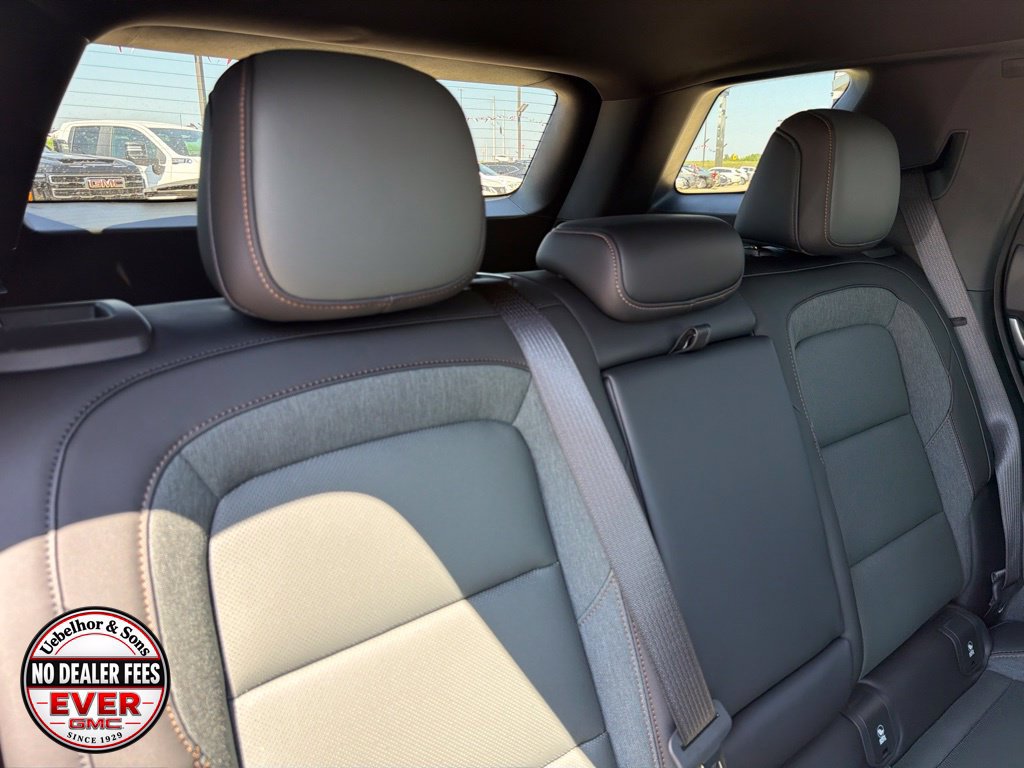 New 2027 GMC Terrain AT4 w/ Convenience Package III AWD/4WD image 5