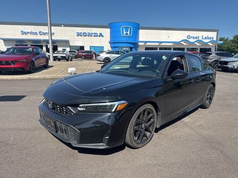Used 2025 Honda Civic Sport image 1