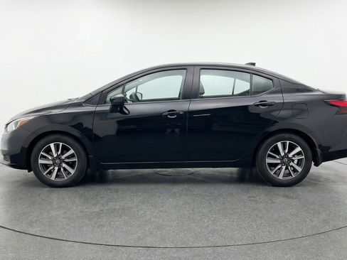 Used 2025 Nissan Versa SV image 5