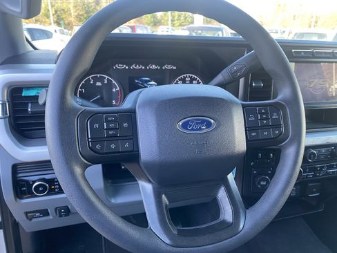 Used 2023 Ford F450 XLT w/ XLT Value Package AWD/4WD image 16