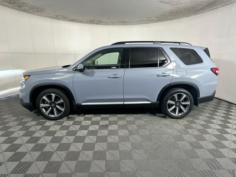Used 2024 Honda Pilot Elite image 6