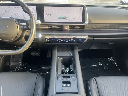 Used 2025 Hyundai Ioniq 6 SEL RWD image 25
