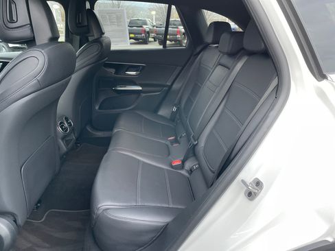 Used 2024 Mercedes-Benz GLC 300 4MATIC image 14