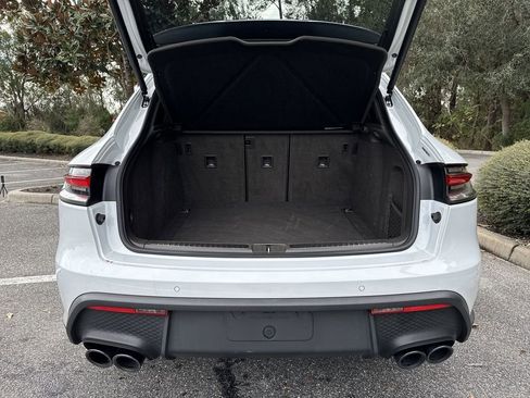 Used 2023 Porsche Macan image 28