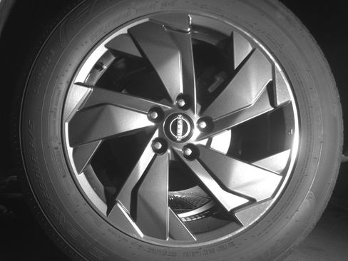 Used 2025 Nissan Rogue SV FWD image 14