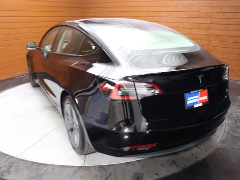 Used 2022 Tesla Model 3 image 34