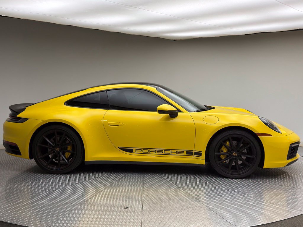Used 2021 Porsche 911 Carrera RWD image 4