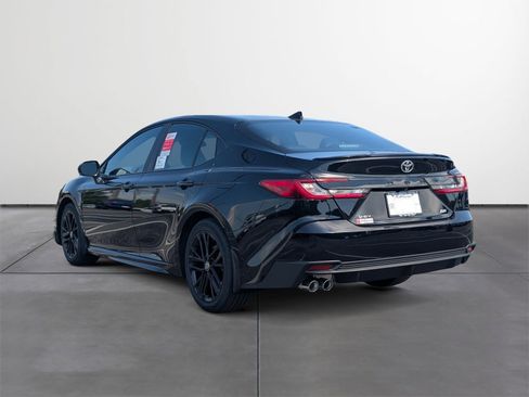 New 2026 Toyota Camry SE FWD image 4
