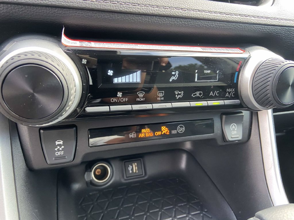 Used 2025 Toyota RAV4 LE FWD image 22