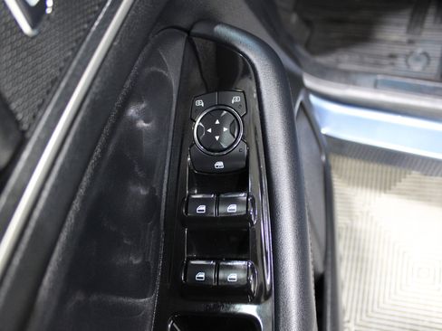 Used 2018 Ford Edge SEL w/ Equipment Group 201A image 7