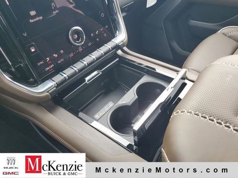 New 2026 GMC Yukon Denali Ultimate AWD/4WD image 19