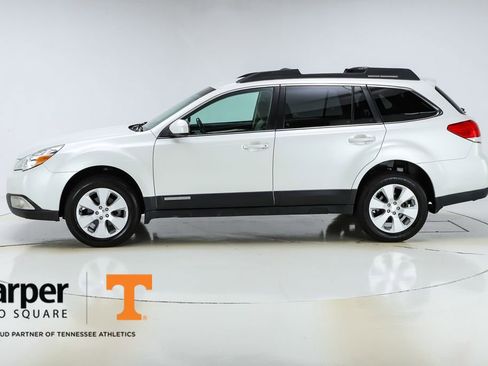 Used 2011 Subaru Outback 2.5i Premium image 39