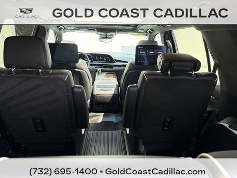 Used 2023 Cadillac Escalade Sport Platinum w/ LPO, ONYX Package AWD/4WD image 15