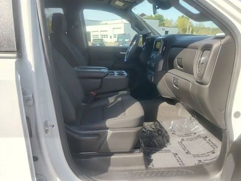 Used 2024 Chevrolet Silverado 1500 Custom image 14