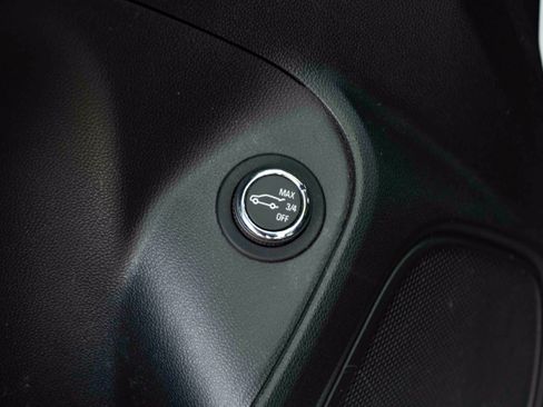 Used 2020 Buick Encore GX Select FWD image 37
