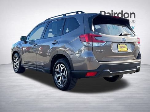 Used 2022 Subaru Forester Premium AWD/4WD image 5