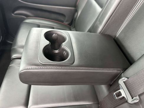 Used 2024 Dodge Durango GT image 11