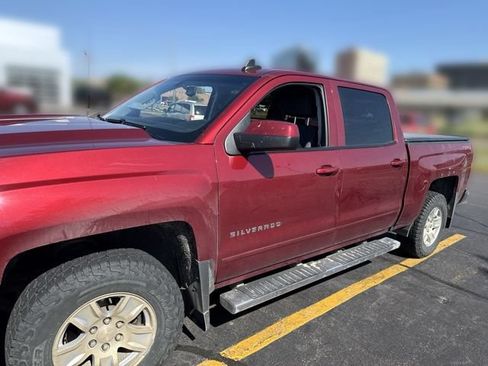 Used 2018 Chevrolet Silverado 1500 LT w/ All Star Edition AWD/4WD image 36