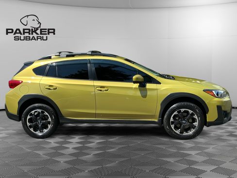 Used 2021 Subaru Crosstrek 2.0i Premium w/ Moonroof Package AWD/4WD image 6