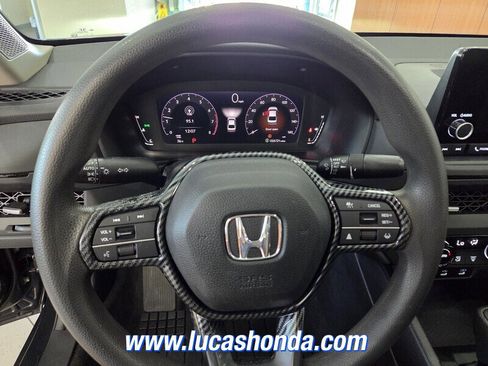 Used 2024 Honda Accord EX image 10