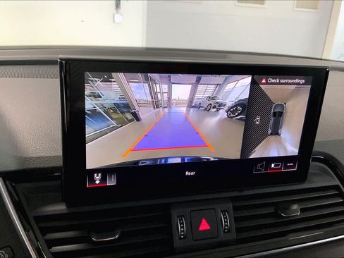 Used 2025 Audi Q5 2.0T Premium Plus w/ Premium Plus Package image 24