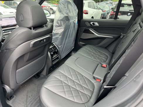 Used 2026 BMW X5 xDrive40i w/ M Sport Package image 18
