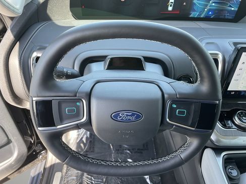 New 2026 Ford Expedition Max Platinum w/ Platinum Ultimate Package AWD/4WD image 32