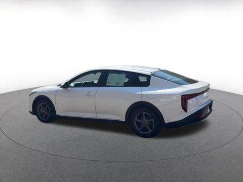 Used 2025 Kia K4 LXS image 10