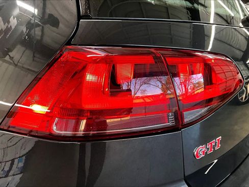 Used 2017 Volkswagen GTI Autobahn image 29