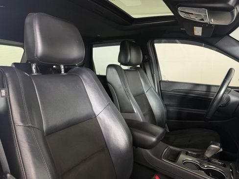 Used 2020 Jeep Grand Cherokee Altitude AWD/4WD image 18
