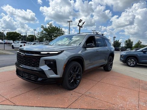 New 2026 Chevrolet Traverse RS FWD image 3