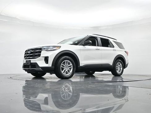 New 2026 Ford Explorer Active w/ Active Comfort Package RWD image 36