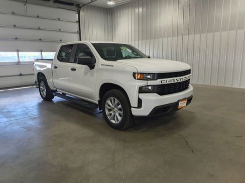 Used 2019 Chevrolet Silverado 1500 Custom AWD/4WD image 2