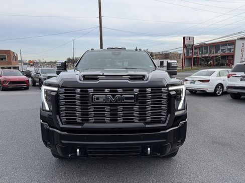 Certified 2025 GMC Sierra 3500 Denali Ultimate image 2