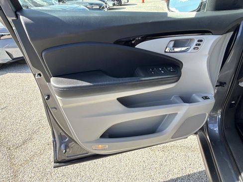Used 2019 Honda Pilot Elite image 17