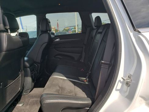 Used 2022 Jeep Grand Cherokee Laredo X AWD/4WD image 12
