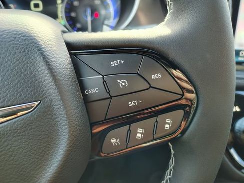 New 2026 Chrysler Pacifica Select w/ S Appearance Package AWD/4WD image 15