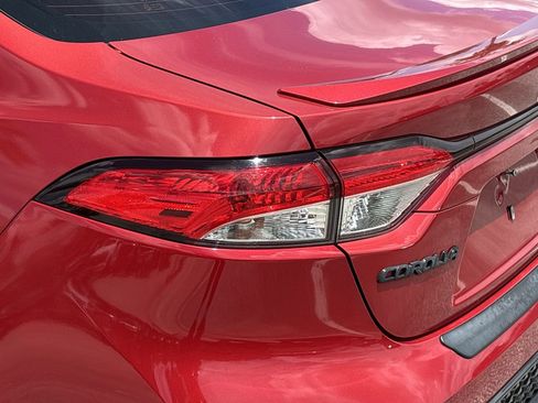Used 2021 Toyota Corolla SE FWD image 7