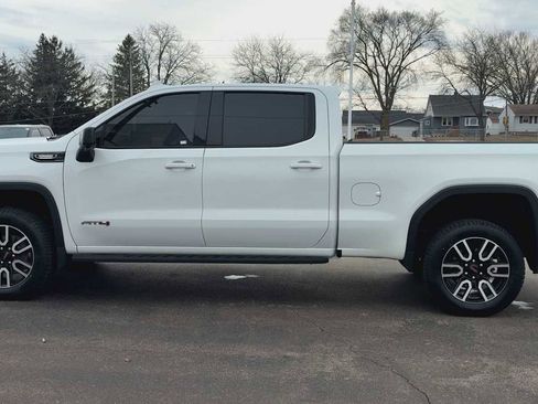 Certified 2022 GMC Sierra 1500 AT4 w/ AT4 Preferred Package image 5