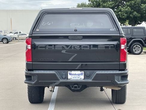 Used 2022 Chevrolet Silverado 1500 Custom Trail Boss w/ LPO, Dark Essentials Package AWD/4WD image 5