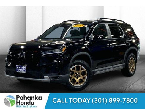 Used 2024 Honda Pilot TrailSport image 12
